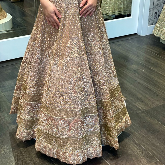 Vivah Collection - Indian wedding lehenga - Picture 2 of 3